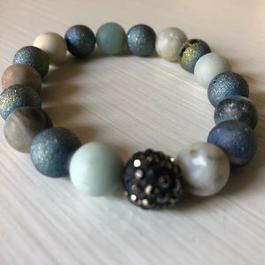 Eye catching blue and gold beaded bracelet!